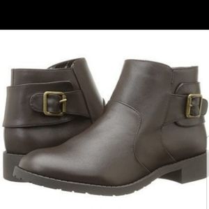 Brand new Savannah Brown leather fitzwell boots